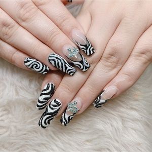 Press on nails| gel press on | High quality|coffin code 9M